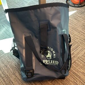 NWOT Applied Underwriters Logoed Fisherman’s Travel Bag